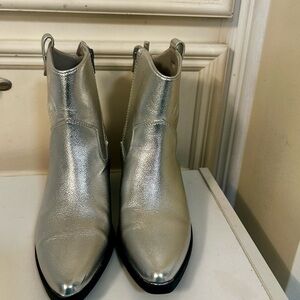 Metallic Silver Chelsea Ankle Boots for Women